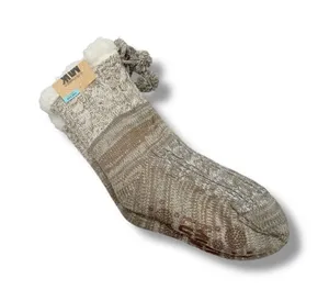 Muk Luks Cabin Socks NWT Women's One Size‎ Beige Fleece Lined Cozy Winter thumbnail 1