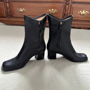 Vintage Black Square Toe Leather Heeled Boots Waterproof Sole Fleece Lined Sz 7 thumbnail 3