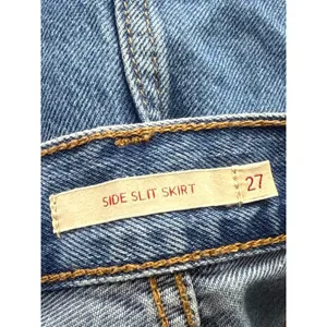 Levi's Light Blue High Rise Side Slit Classic Midi Flare A-Line Denim Skirt 27 thumbnail 4