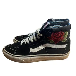 Vans Sk8-Hi Black‎ Suede High Top Rose Embroidered Unisex Sneakers M6.5 / W8.0 thumbnail 6