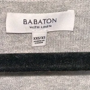 Aritzia Babaton Gray Sweater V-neck Front‎ Pockets Wool Linen Blend thumbnail 3