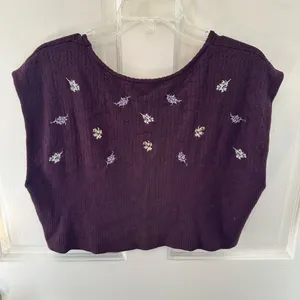 Free People Brown Embroidered Floral Sleeveless Crop Blouse/Sweater Large thumbnail 2