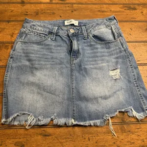 Mudd Skirt Juniors Sz 9 FLX Stretch Denim‎ Mini Distressed Stretch Jean Raw Hem thumbnail 1