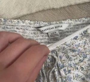 American Eagle Floral Crop Top thumbnail 2