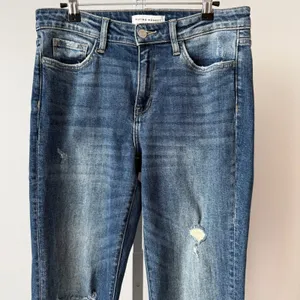 Vervet Flying Monkey Jeans Womens sz 28 Distressed Straight Leg Dark Wash Casual Preppy thumbnail 2