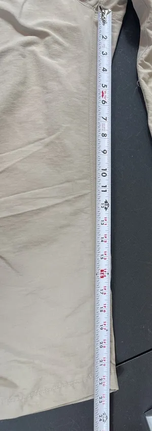 The North Face Women’s Hiking Cargo Capri Beige Nylon Trail Outdoor Pants L thumbnail 12