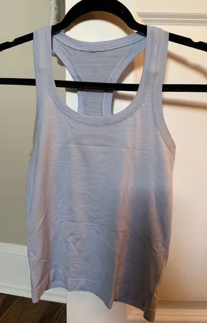 Lululemon Women's Swiftly Tech Racerback Tank Top 2.0 Waist Length thumbnail 1