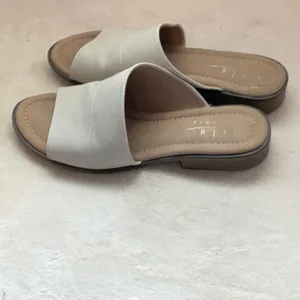 Nicole Miller Women's White Slide Sandals thumbnail 7