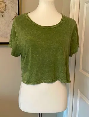 💚😍 Cutest Green Acid Wash Flowy Urban Outfitters Short Sleeve Crop Top thumbnail 1