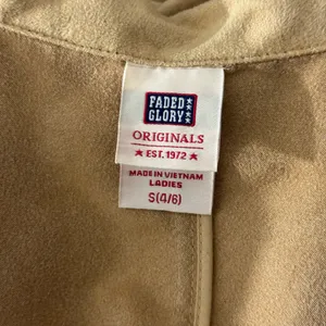 FADED GLORY Y2K Tan Blonde Faux Suede V Neck Ruffle Trim Button Up Blazer Jacket thumbnail 9