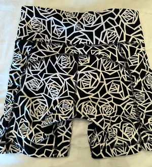 Lululemon bike short 0  thumbnail 2