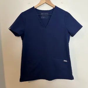 FIGS - Casma Three-Pocket Scrub Top Navy Medical Doctor Nurse thumbnail 3