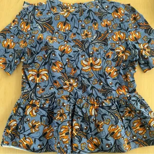 Zara Blue Floral Print Peplum Top thumbnail 7