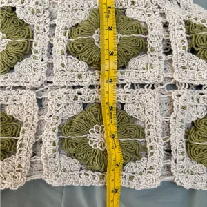 Source Unknown Crochet‎ Crop Top - Cream and Green Est. Small EUC thumbnail 6