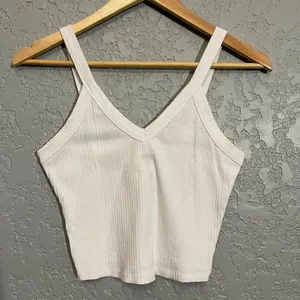 White V thumbnail 7