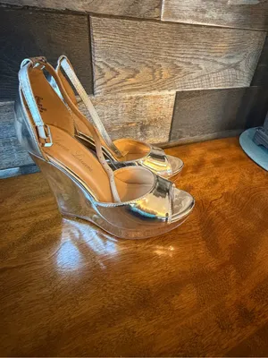 Lauren Lorraine Silver Metallic Peep-Toe Wedge Sandals Size 6 thumbnail 3