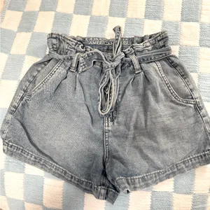 American Eagle Paper bag shorts thumbnail 1