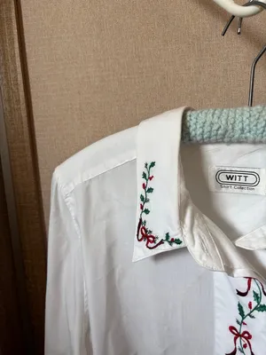 Witt White Embroidered Holiday-Accent Ladies Blouse 16 thumbnail 2