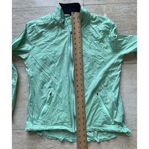 Nike women Lightweight Windbreaker Running Green ‎ Jacket Athletic Zip-Up M thumbnail 4