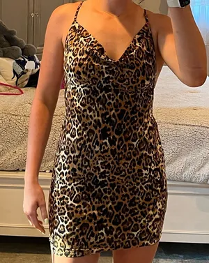 Cheetah body fitting dress thumbnail 1