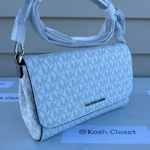 Michael Kors MK Jet Set MD Logo Convertible Crossbody Clutch Bag - Bright White thumbnail 1