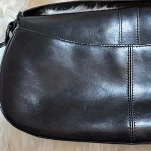 Kenneth Cole New York Sleek Black Leather Shoulder Bag thumbnail 11