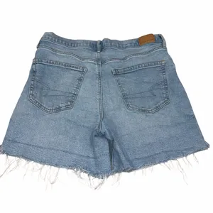 American Eagle Strigid 6” High Waisted Relaxed Denim Cutoff Jean Shorts size 8 thumbnail 3