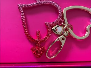 Betsey Johnson Hot Pink Heart Arrow Key & Card Holder Charm with Gold Accents thumbnail 3