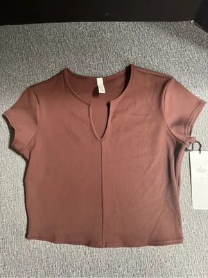 Alo Savvy Short Sleeve Rib Crop Top thumbnail 2
