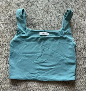Aritzia Babaton Tank thumbnail 1