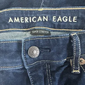 American Eagle Super Hi-Rise Flare Jeans Womens Size 8R Dark Wash Stretch Boot thumbnail 5
