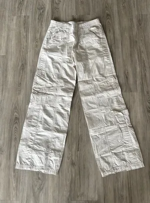 BDG Urban Outfitters Y2K Cargo Low-Rise Pants thumbnail 1