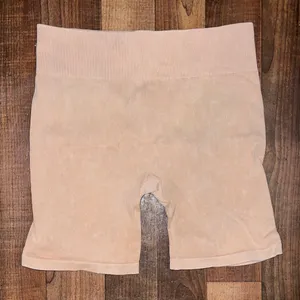 Gilly hicks Hollister Women's Tan Ribbed Shorts thumbnail 2