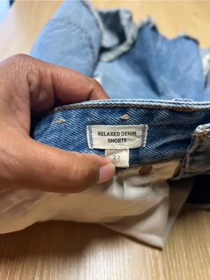 Madewell Relaxed Distressed Denim Shorts Size 27 thumbnail 10