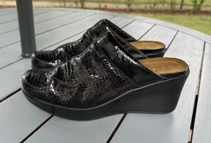 NAOT Black Croco Patent Leather Mules Slip on Clogs Women’s Wedge Shoes Size 11 thumbnail 1