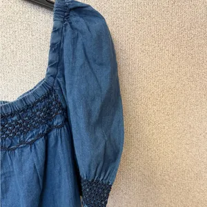 Faherty Women Size XS Presley Embroidered Detail Cotton Chambray Top‎ thumbnail 7