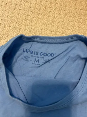Women’s Life is Good T-Shirt Medium thumbnail 2