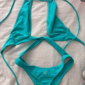 cyan teal beverly one piece boutine size M thumbnail 2
