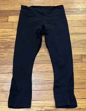 ‎Lululemon carpi leggings size 6 thumbnail 1