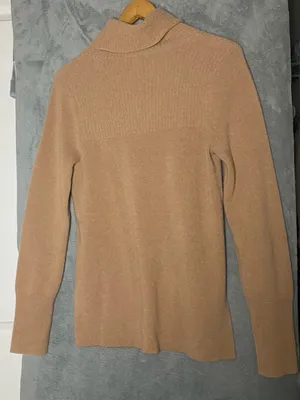 Women’s Camel Turtleneck Sweater Classic Cozy Knit Cashmere Fall Capsule Minimal thumbnail 7