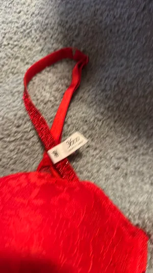 Victoria's Secret Bra thumbnail 2