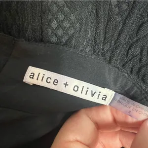 Alice + Olivia black cable circle‎ skirt mini Sz 8 thumbnail 3