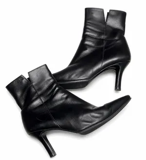 Stuart Weitzman Vintage Black Leather Heeled Boots thumbnail 1