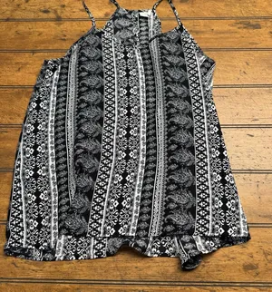 Paper Crane Black & White Printed Sleeveless Tank Top‎ Women's Size Medium thumbnail 1