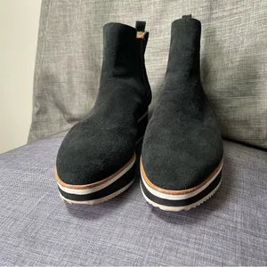 Antonio Melani Braxton suede ankle booties SZ 7.5 thumbnail 4