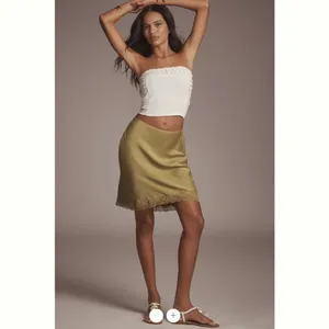 Anthropologie The Tilda Knee-Length Slip Skirt: Scallop Lace Edition thumbnail 4