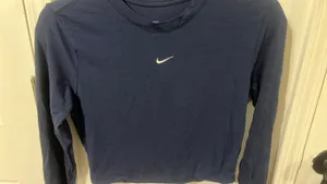 Cropped Nike Long Sleeve Shirt thumbnail 4