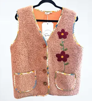 Easel Floret Embroidered Sweater Vest in Latte Size S thumbnail 1