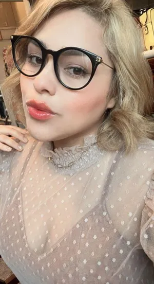 Alexander McQueen JUST TODAY💐 unixes round eyeglasses ✨❤️ thumbnail 3