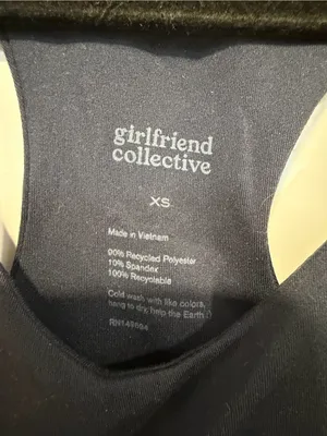 Navy Racerback Sports Bra - Girlfriend Collective thumbnail 2